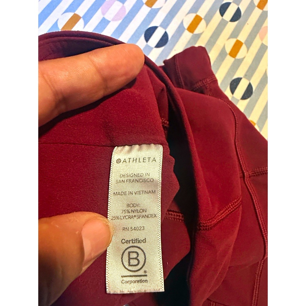 Athleta Salutation Burgundy XS High Rise Ankle Leggings w/ Pockets Compression